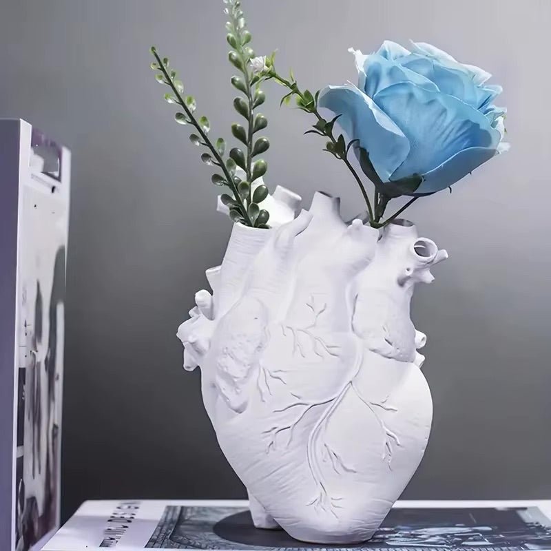 Milli Arts – Blooming Love Vase - Milli Arts