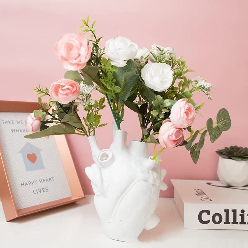 Milli Arts – Blooming Love Vase - Milli Arts