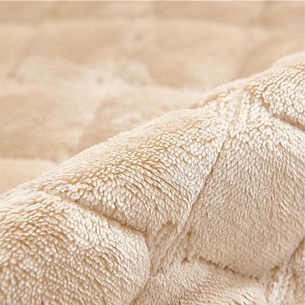 Milli Arts – Elegant Grid Pattern Recliner Cover for a Cozy Retreat - Milli Arts