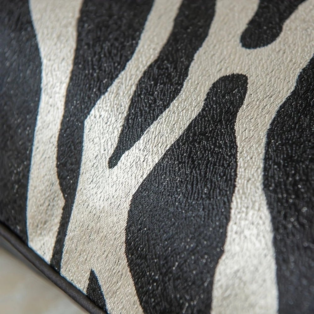 Milli Arts – Exquisite Gilded Cushion Cover for Elegant Interiors with Timeless Charm - Milli Arts