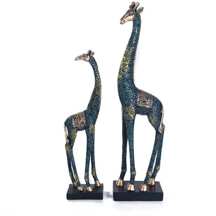 Milli Arts – Petal Posed Giraffe Sculpture - Milli Arts