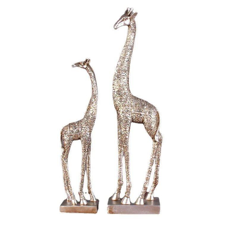 Milli Arts – Petal Posed Giraffe Sculpture - Milli Arts